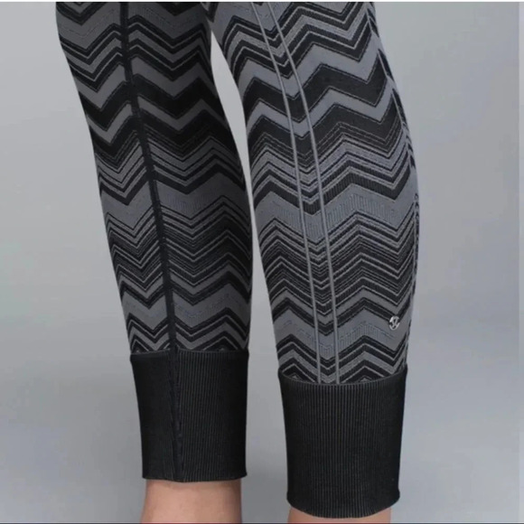 Lululemon Ebb To Street Pant In Heathered Slate Size 6 - Picture 5 of 15